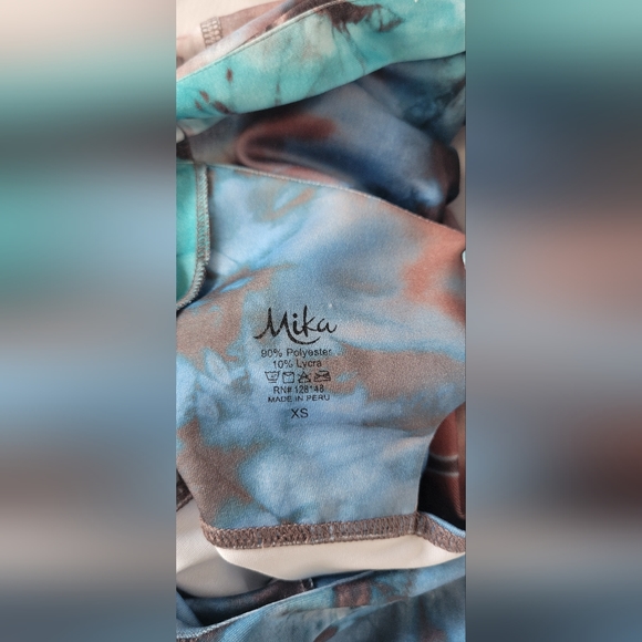 NWT Tie Dye  Mika Yoga/dance Top Size Small NWT - Picture 3 of 9